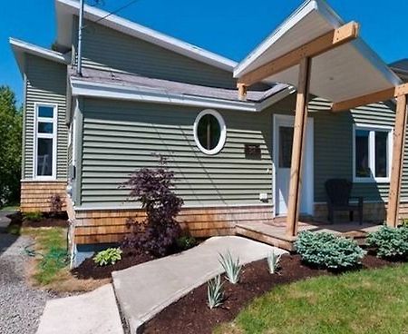 מלון דייפ Rustic Urban Retreat מראה חיצוני תמונה